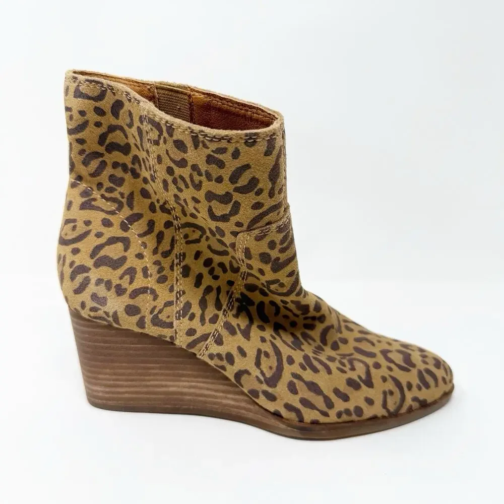 Lucky Brand Wedge Ankle Boots 6.5M Leopard Suede Leather Safari Pull On Mob Wife